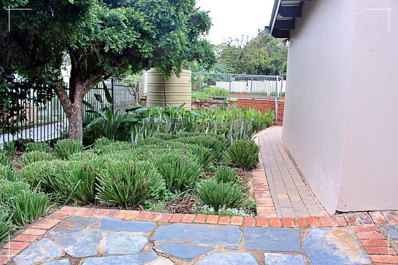 The Global Link Hub Hotel Pretoria Exterior photo