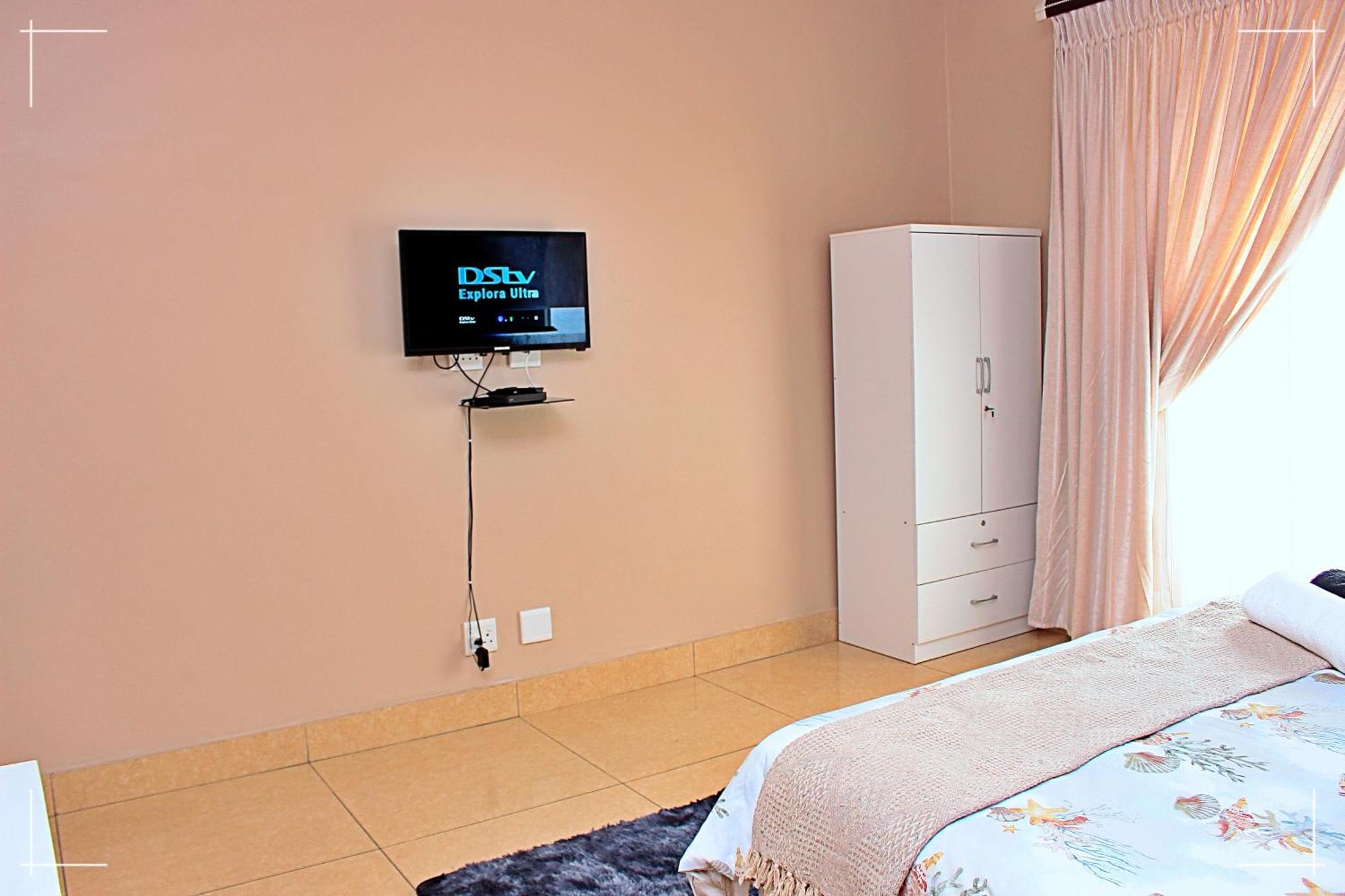 The Global Link Hub Hotel Pretoria Exterior photo